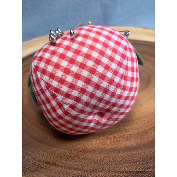 Vintage Gingham Tomato Pin Cushion with Safety Pins & Pins - Picture 6 of 14